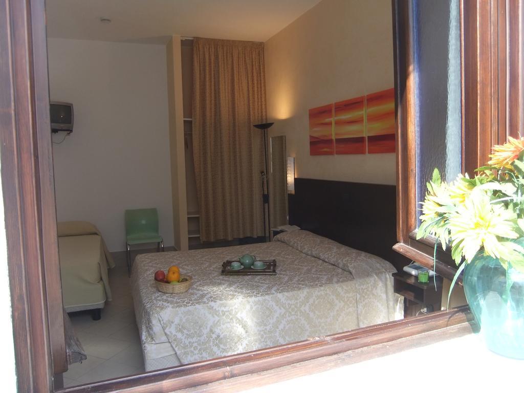 Classic Triple Room