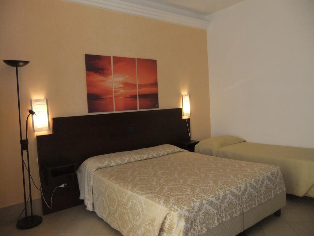 Classic Triple Room