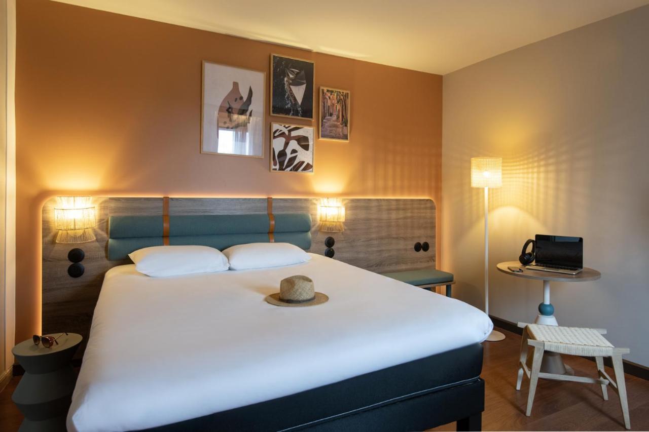 Standard Double Room,1423358586:JPEG
