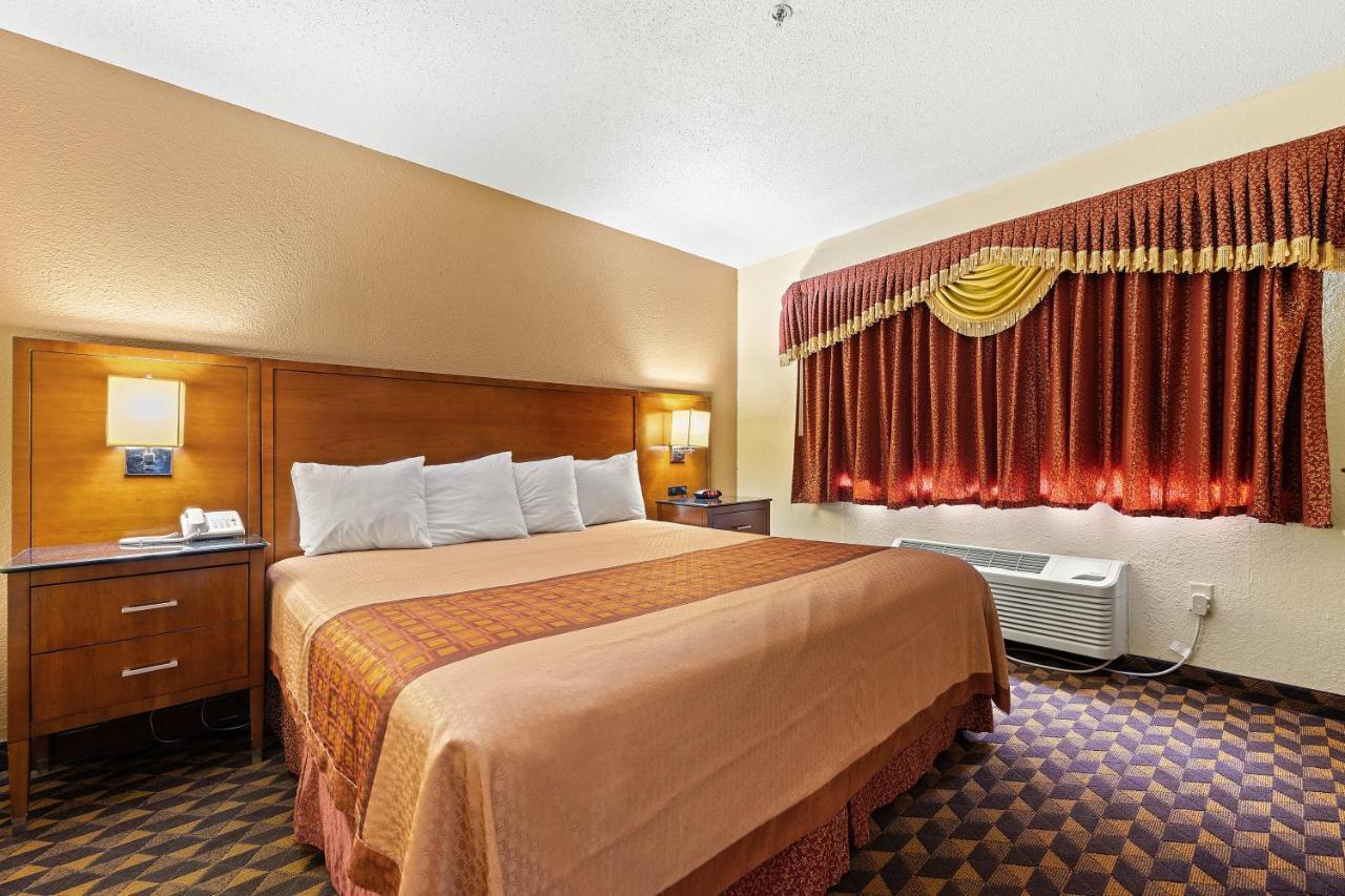 King Room Spa Bath Non-Smoking