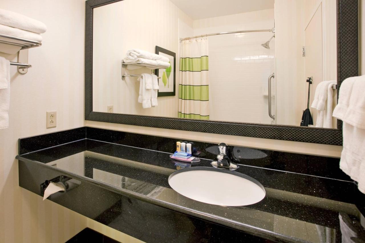 King Room - Hearing Accessible