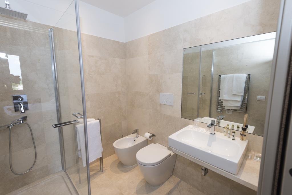 Standard Double Room,758343241:JPEG