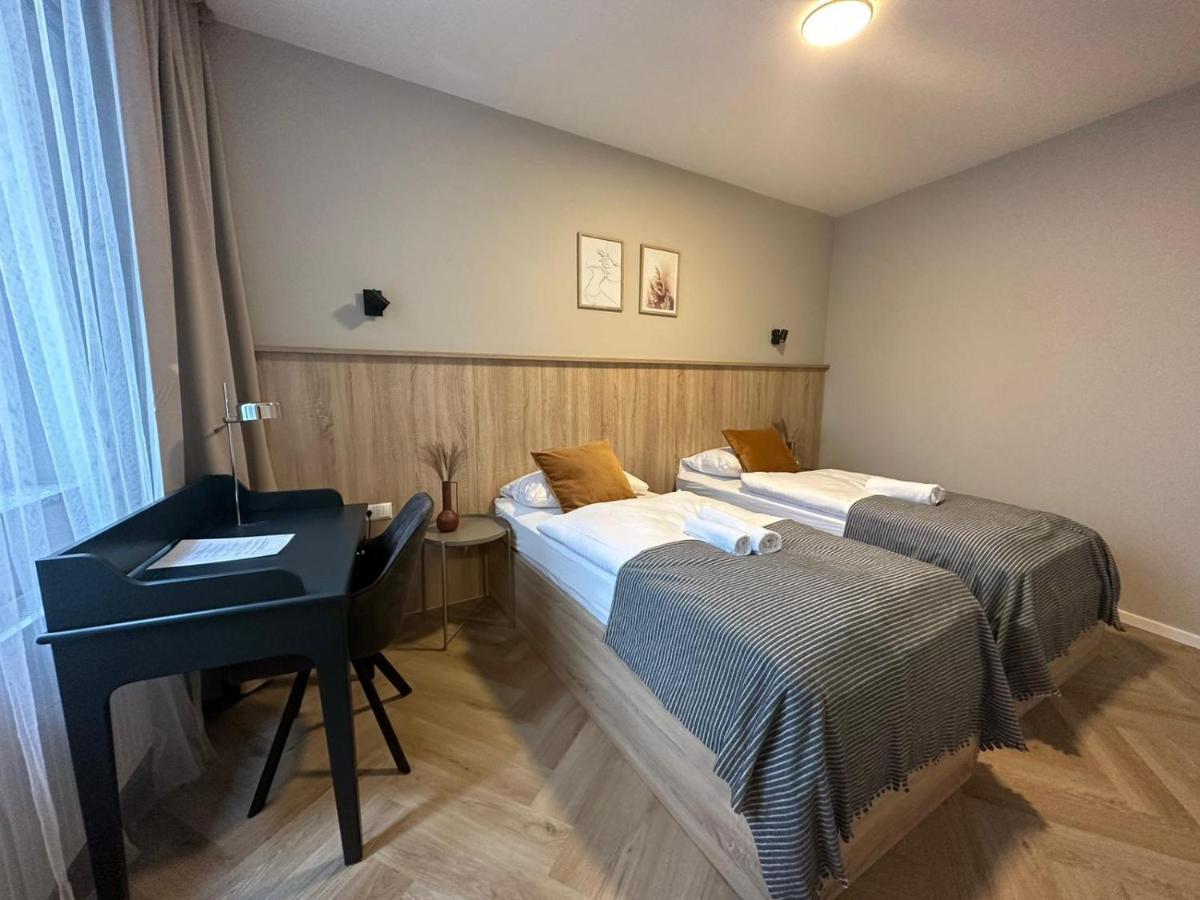 Deluxe Apartment,1555468459:JPEG