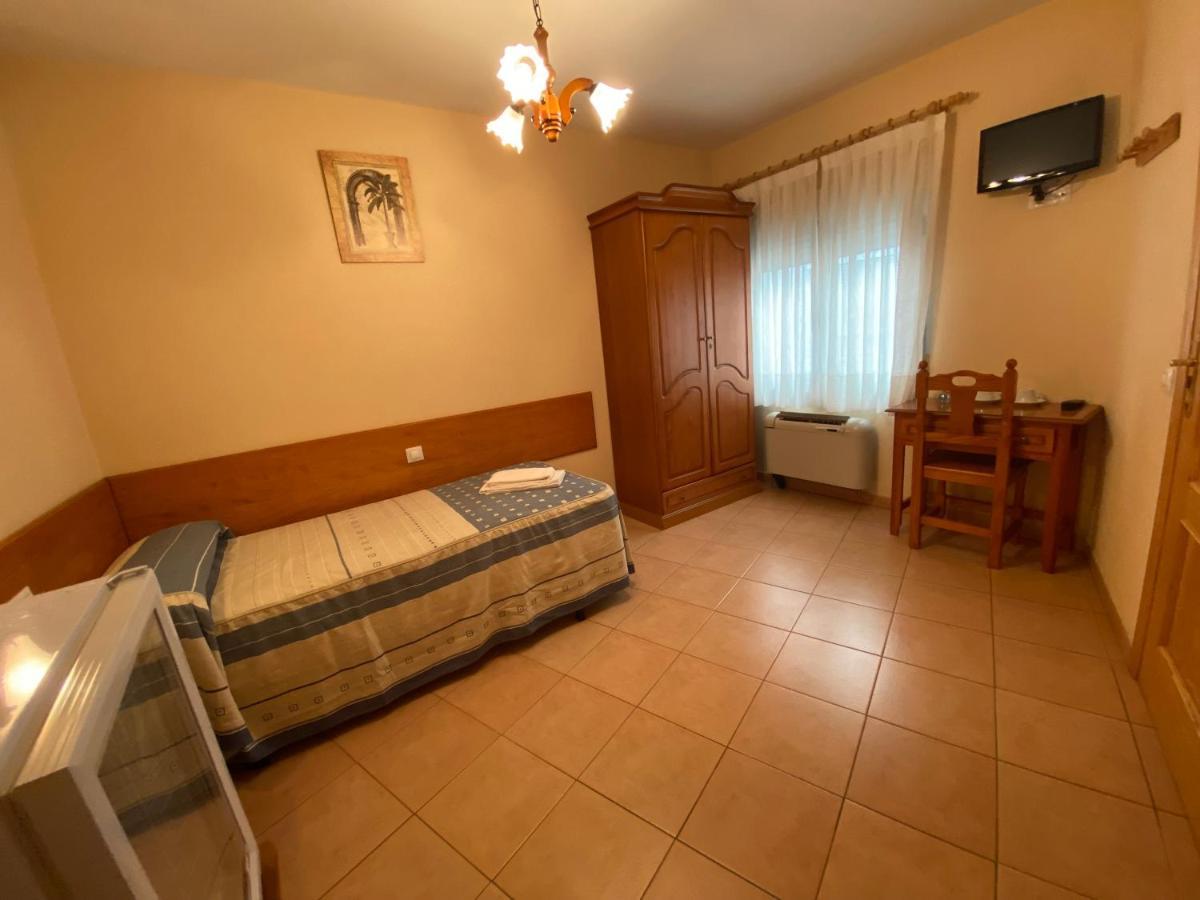 Single Room Private Bathroom