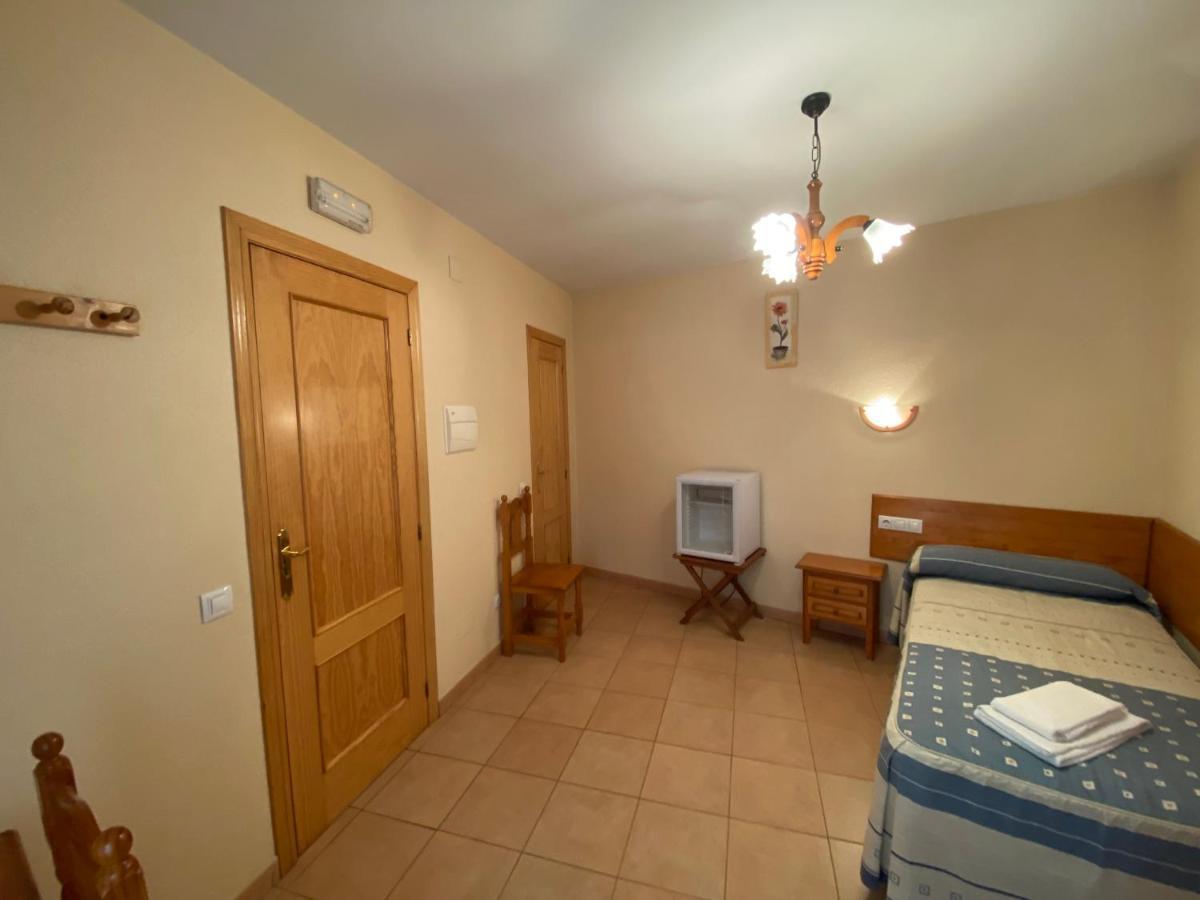 Single Room Private Bathroom