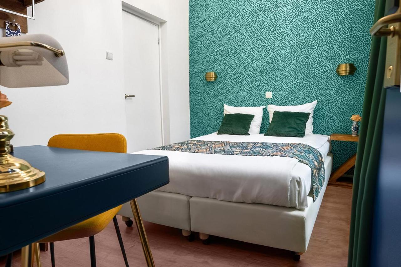 Single Room,1386334601:JPEG