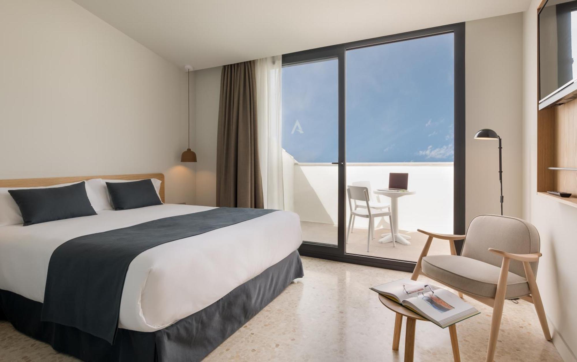 Deluxe Double Room Top Floor