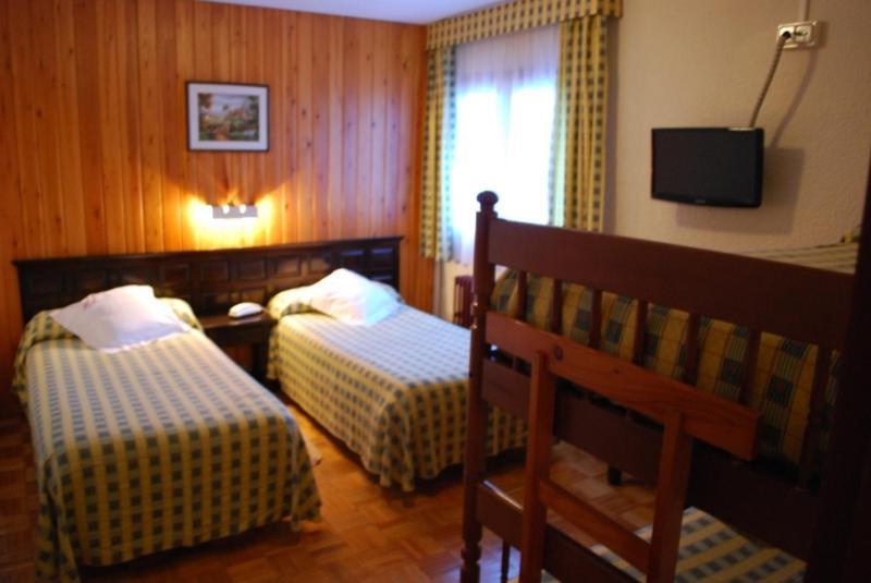Quadruple Room,66451756:JPEG