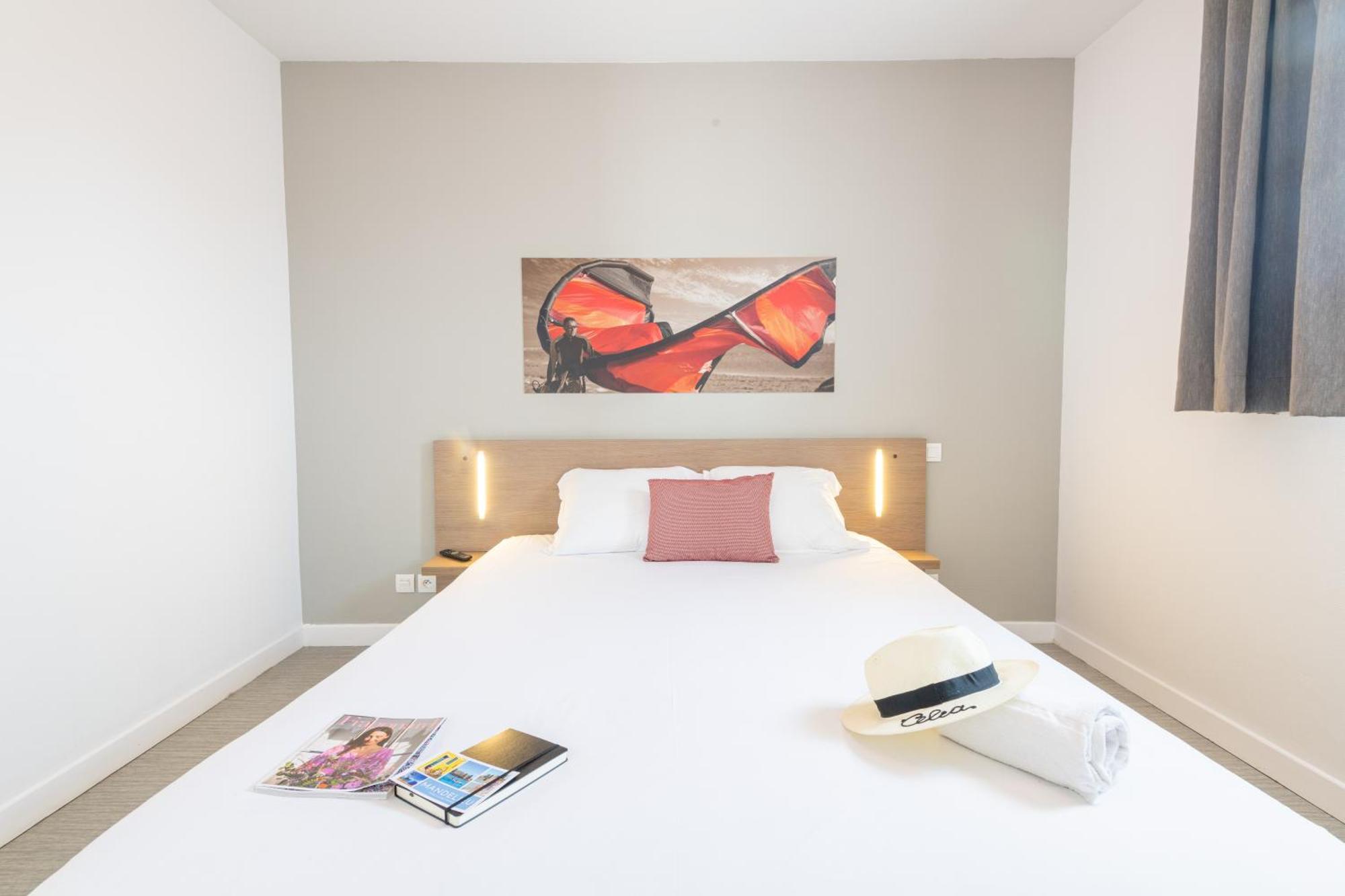 One-Bedroom Apartment,1432593676:JPEG