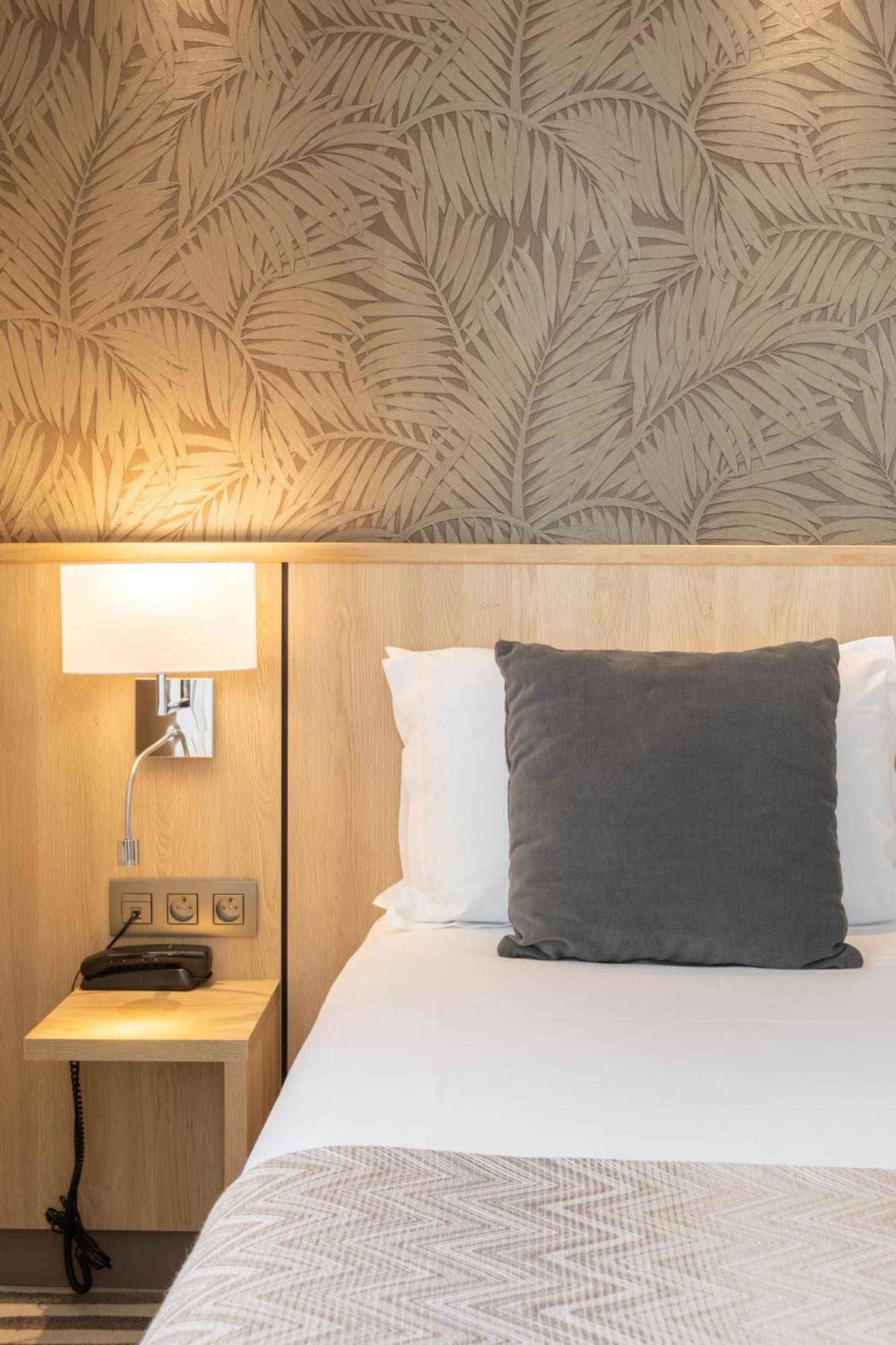 Two Adjacent Double Rooms,1263322357:JPEG