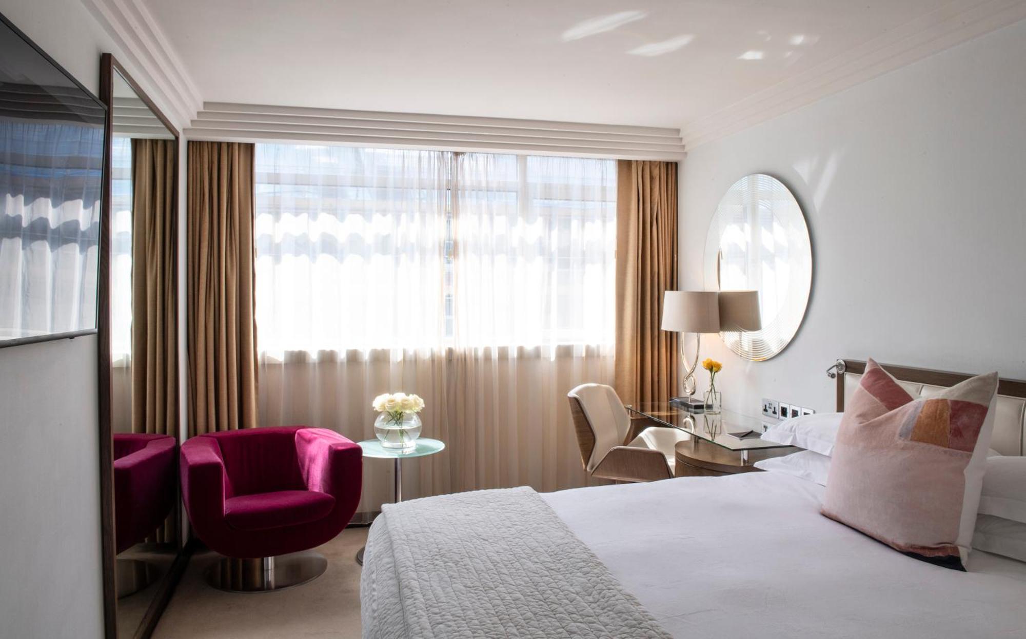Queen Room,1432835395:JPEG