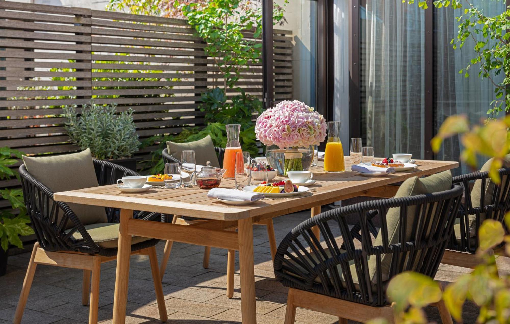 Studio Terrace Suite,1432861765:JPEG