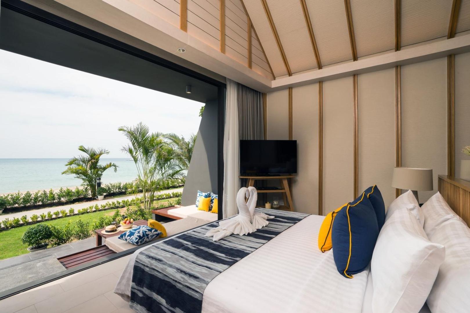 Paradise Beachfront Villa,1433082997:JPEG
