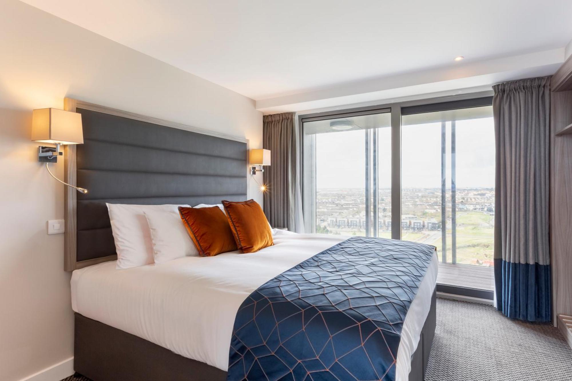 2 Bedroom Suite