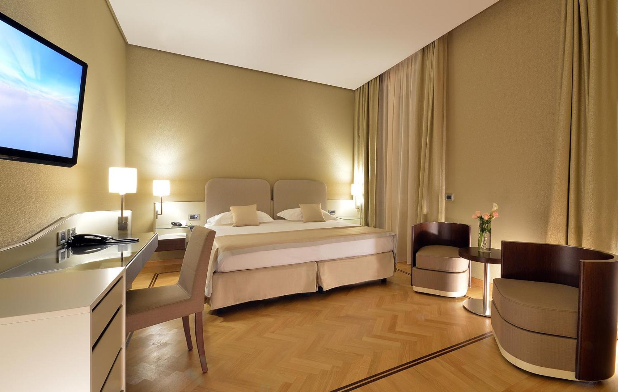 Junior Suite,1433485387:JPEG
