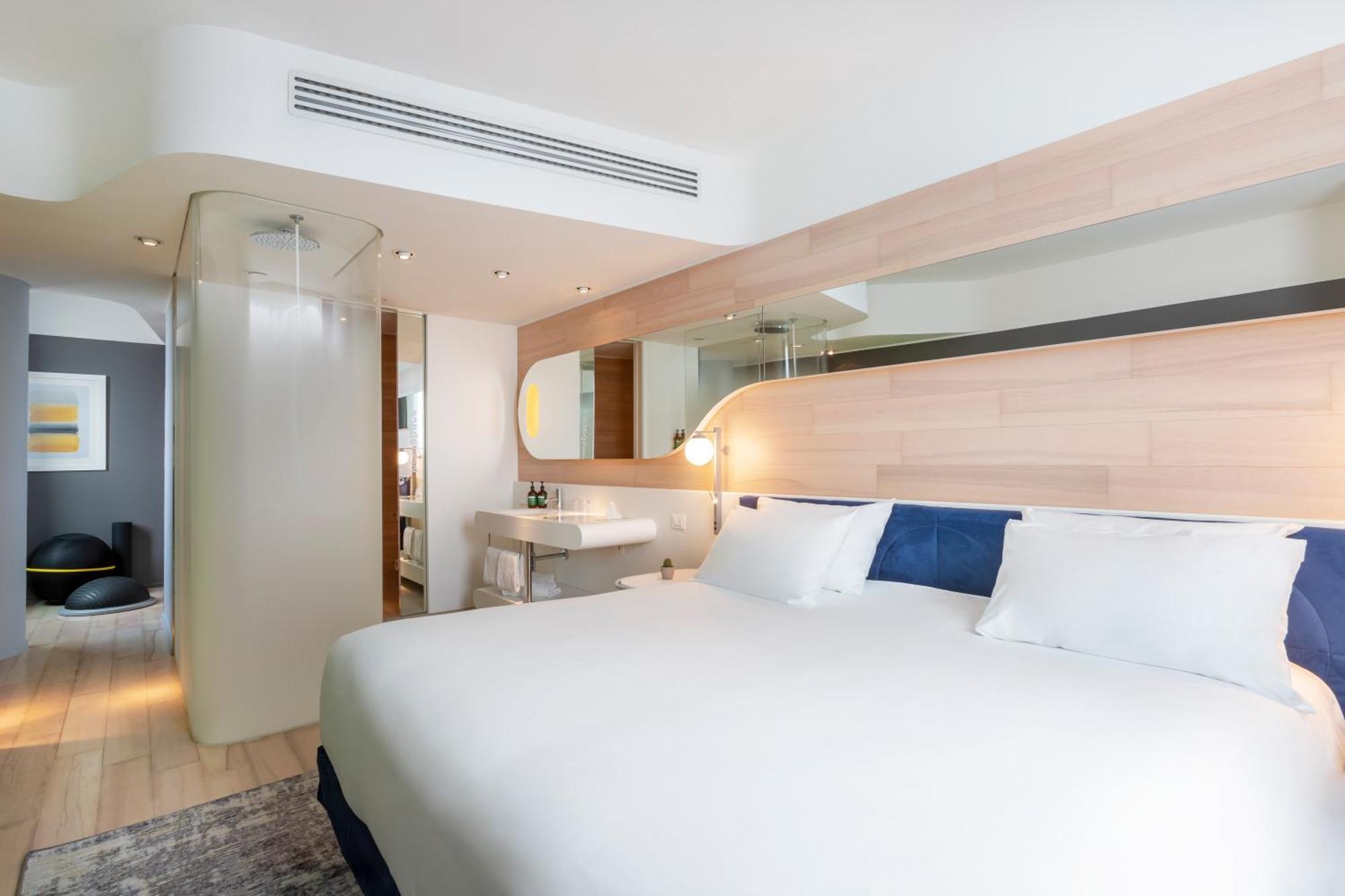 Premium King Room