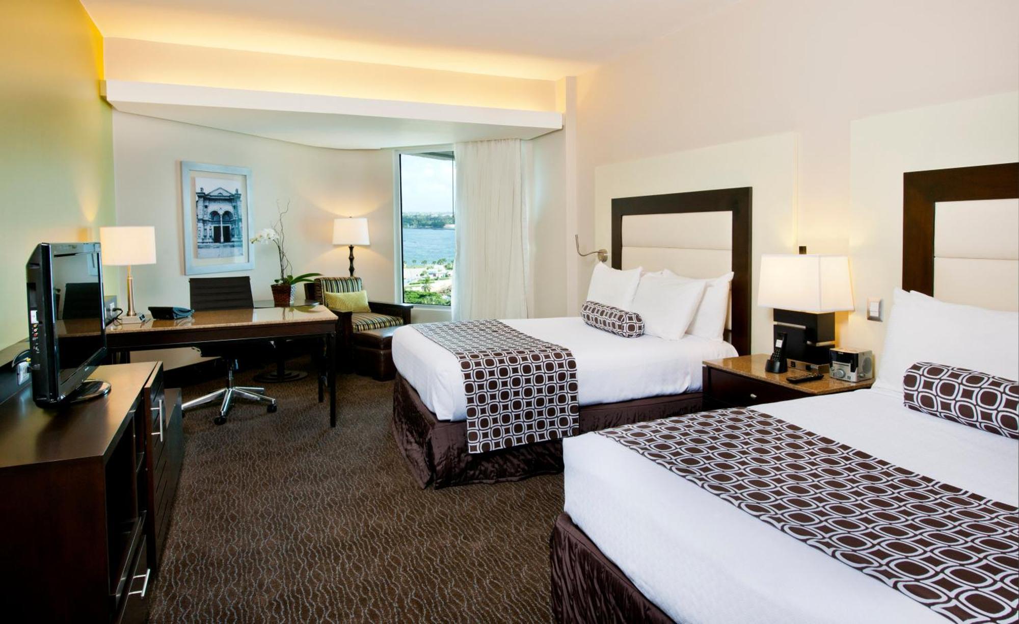 Executive Double Room 2 Double Beds Non-Smoking,1522284877:JPEG