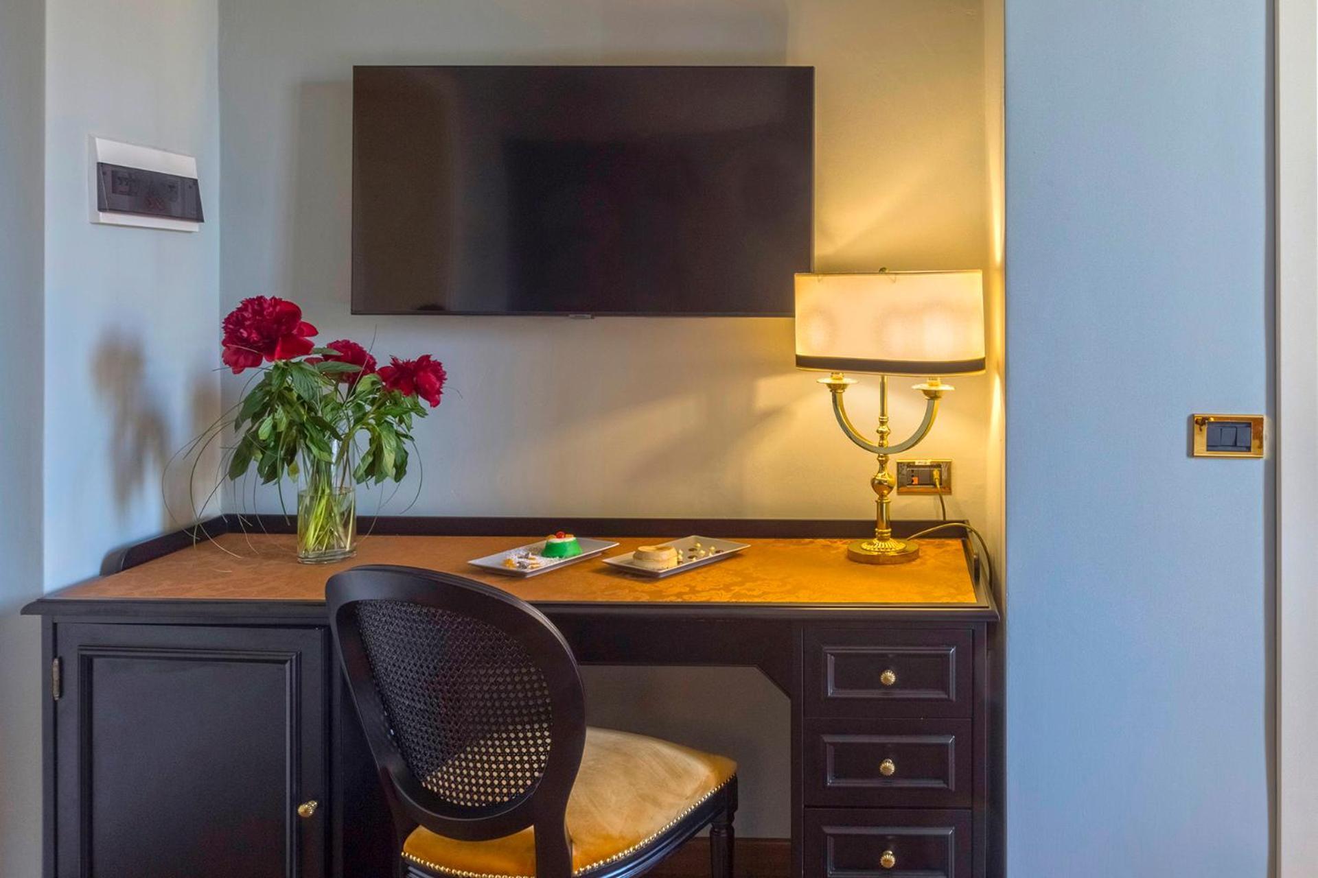 Classic Single Room