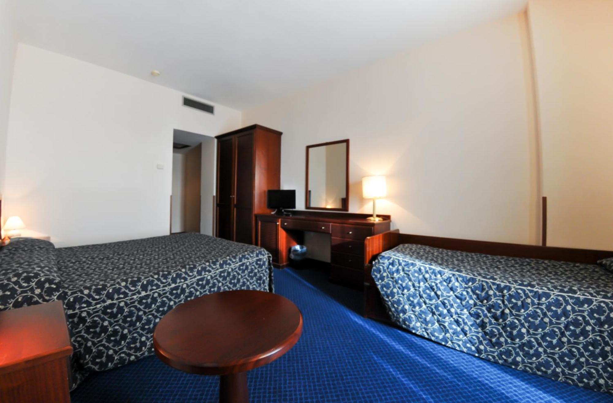 Economy Triple Room