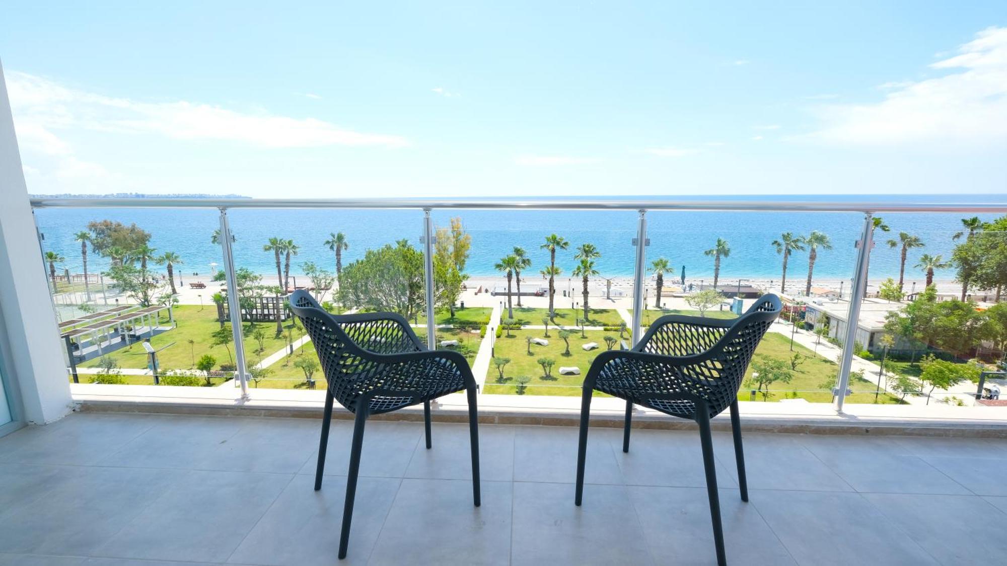 Suite Terrace,1433733487:JPEG
