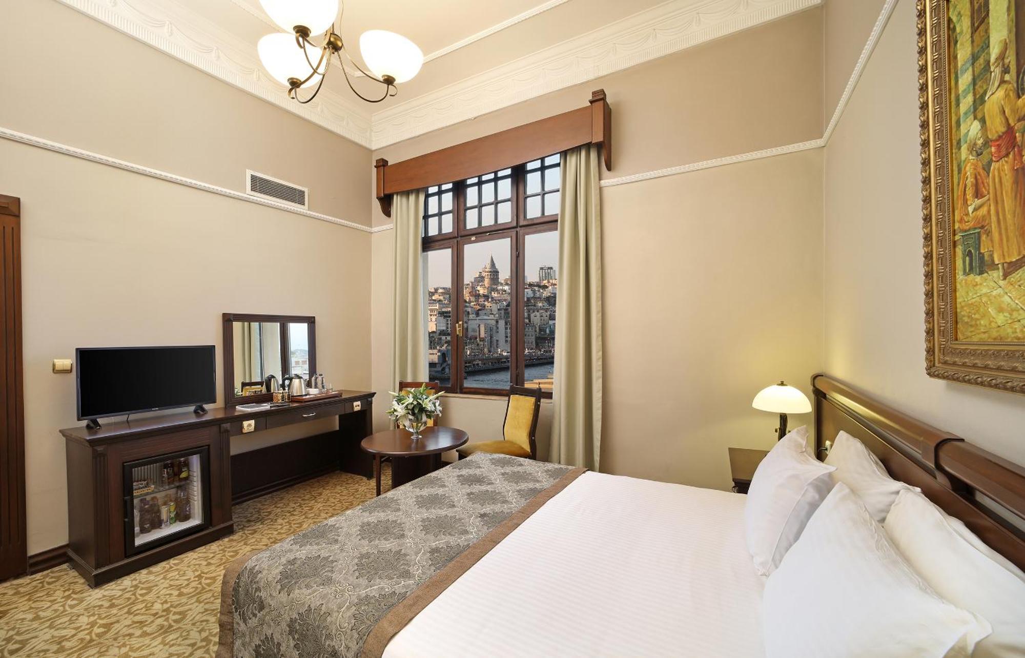 Deluxe Room Bopshorus view King or Twin