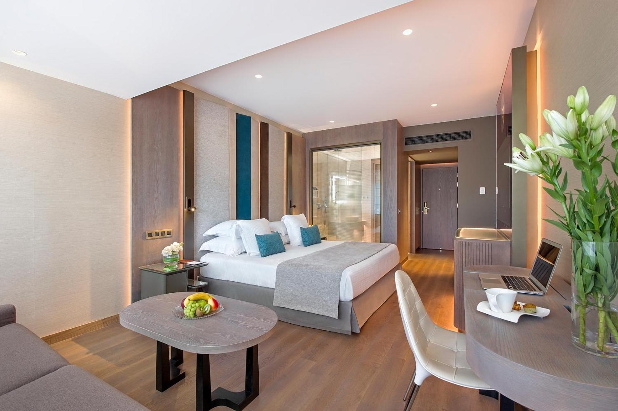 Superior Double or Twin Room Inland View