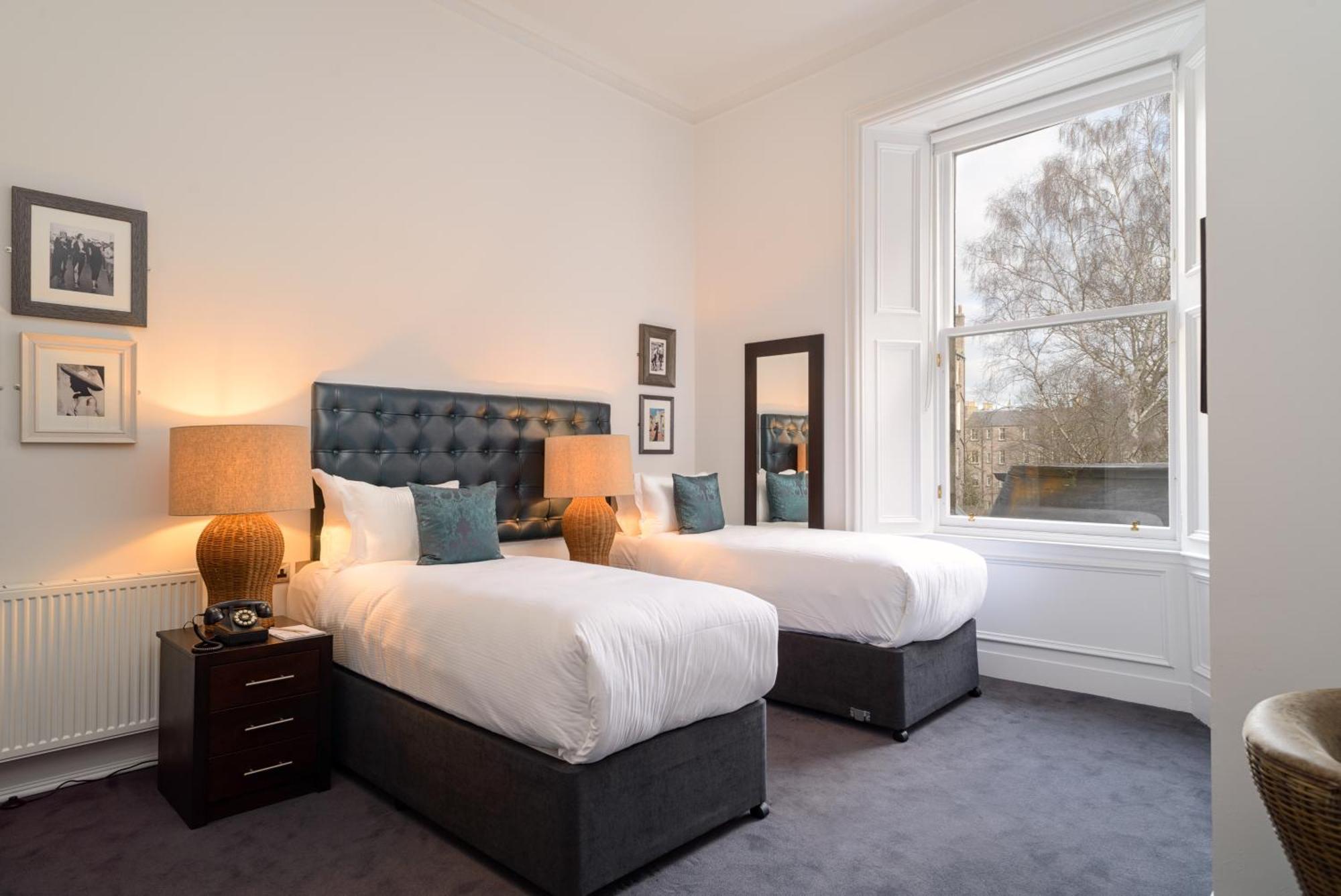 Double or Twin Room,1209832225:JPEG