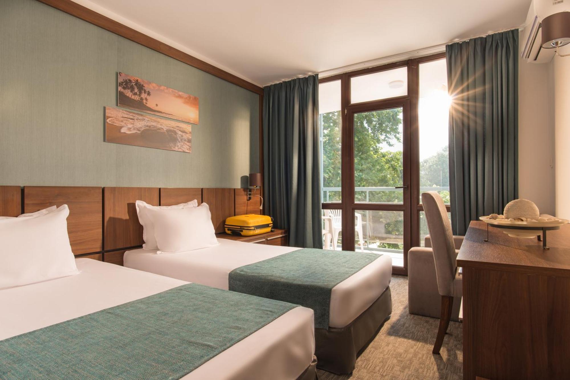 Double or Twin Room Balcony