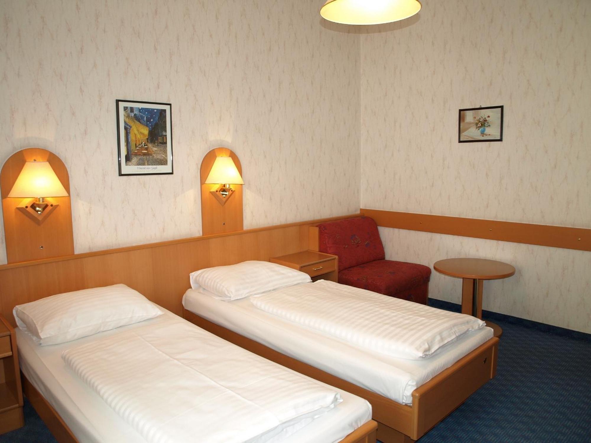 Quadruple Room,1021893679:JPEG
