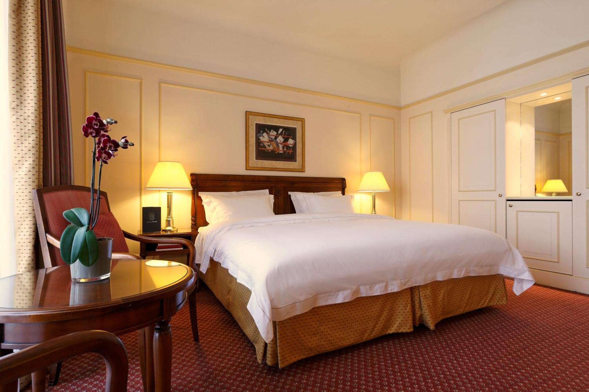 Deluxe Double or Twin Room