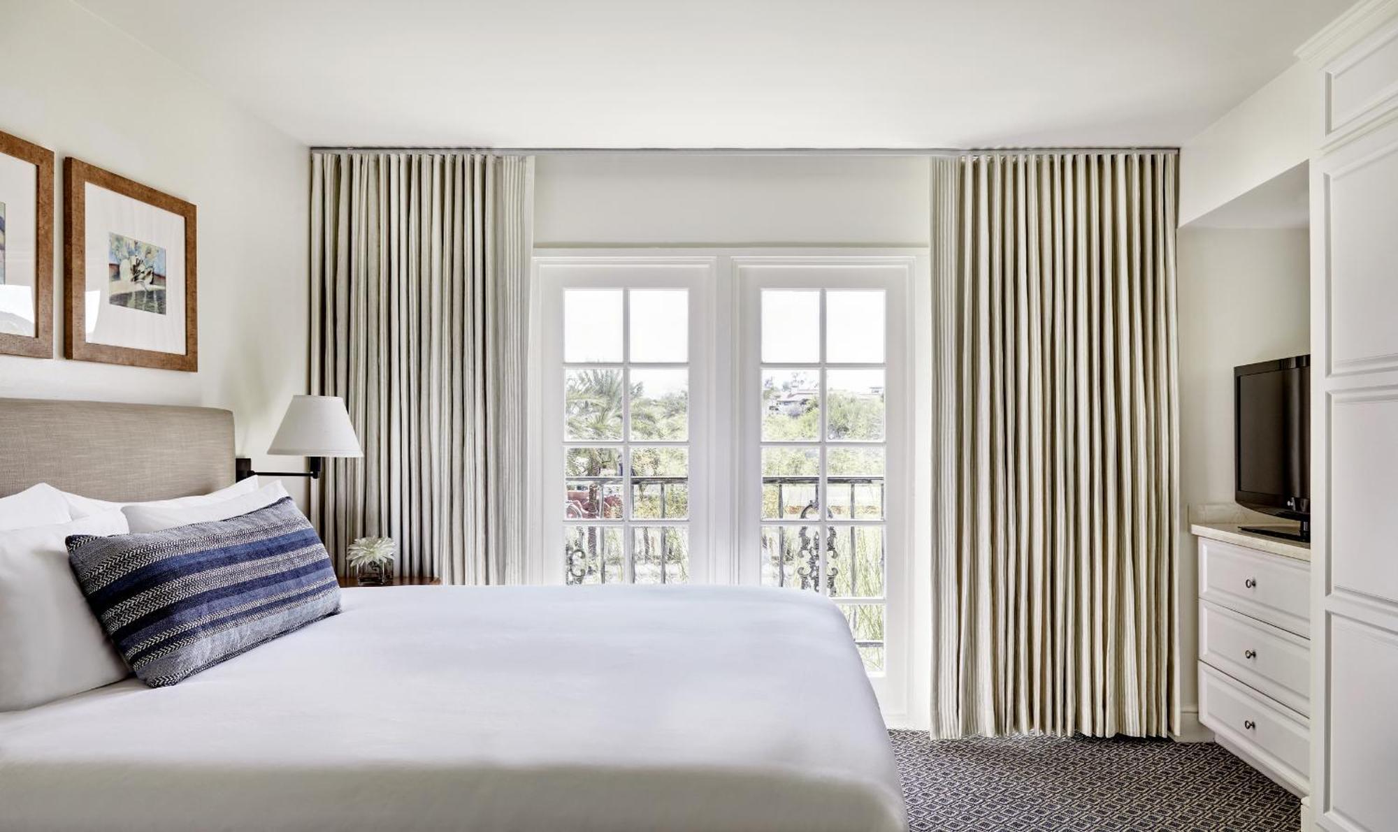 King Room Disability Access,1434164008:JPEG