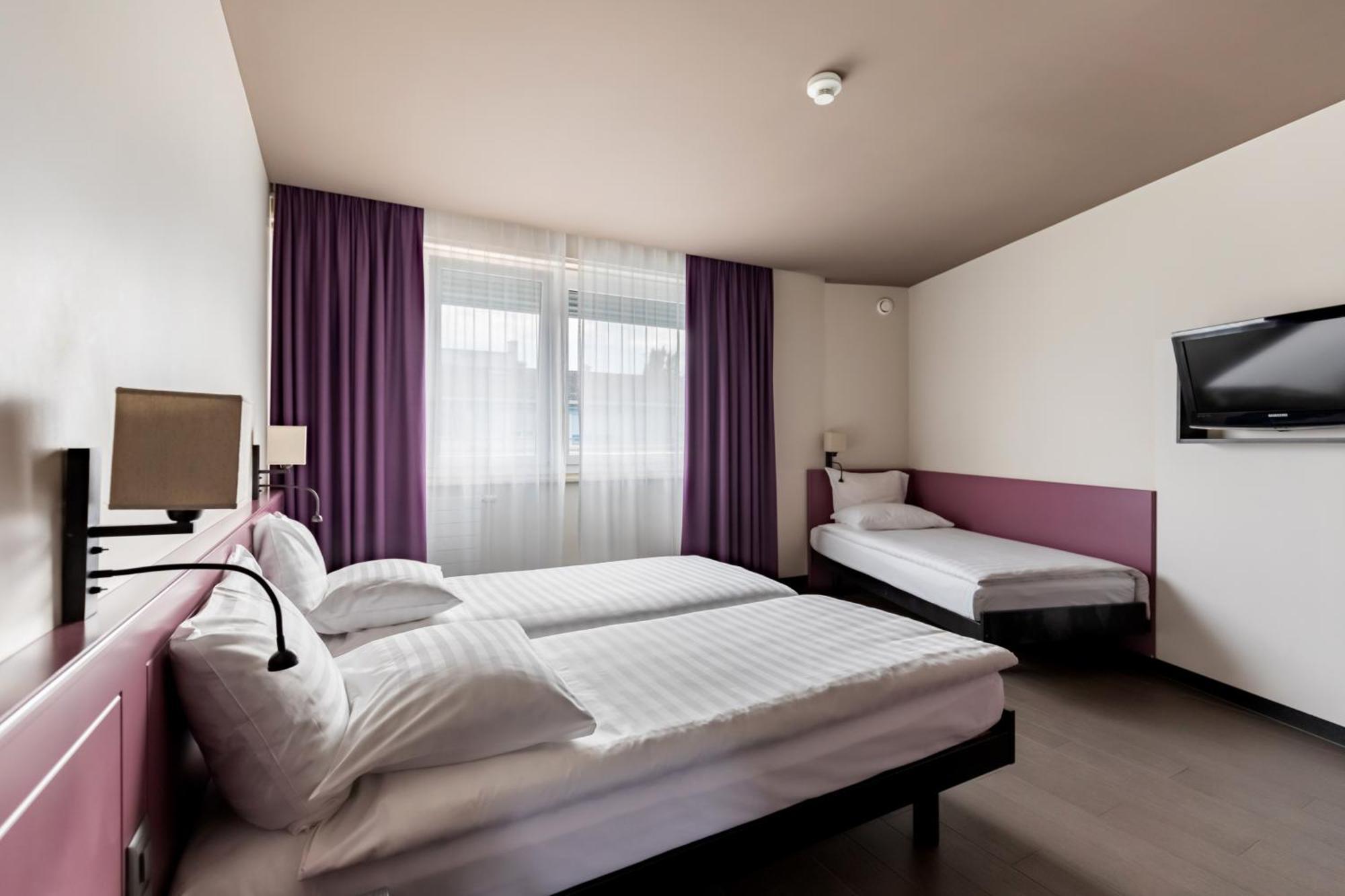 Triple Room,933090292:JPEG