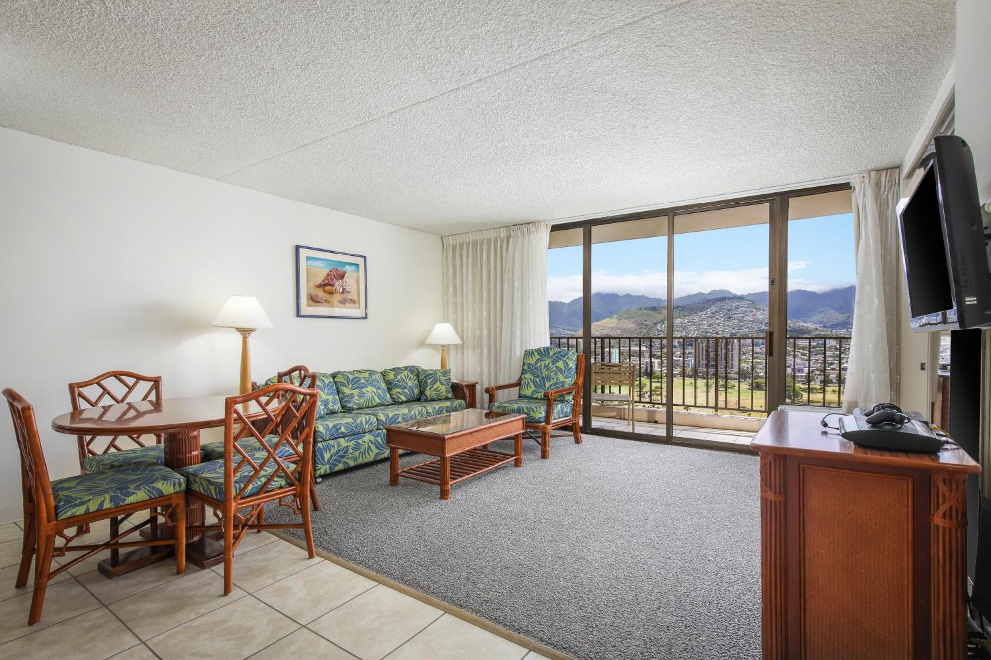 One-Bedroom Suite Mountain View