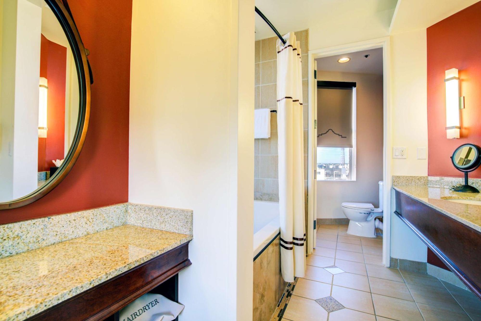 Junior Suite Spa Bath,1434406183:JPEG