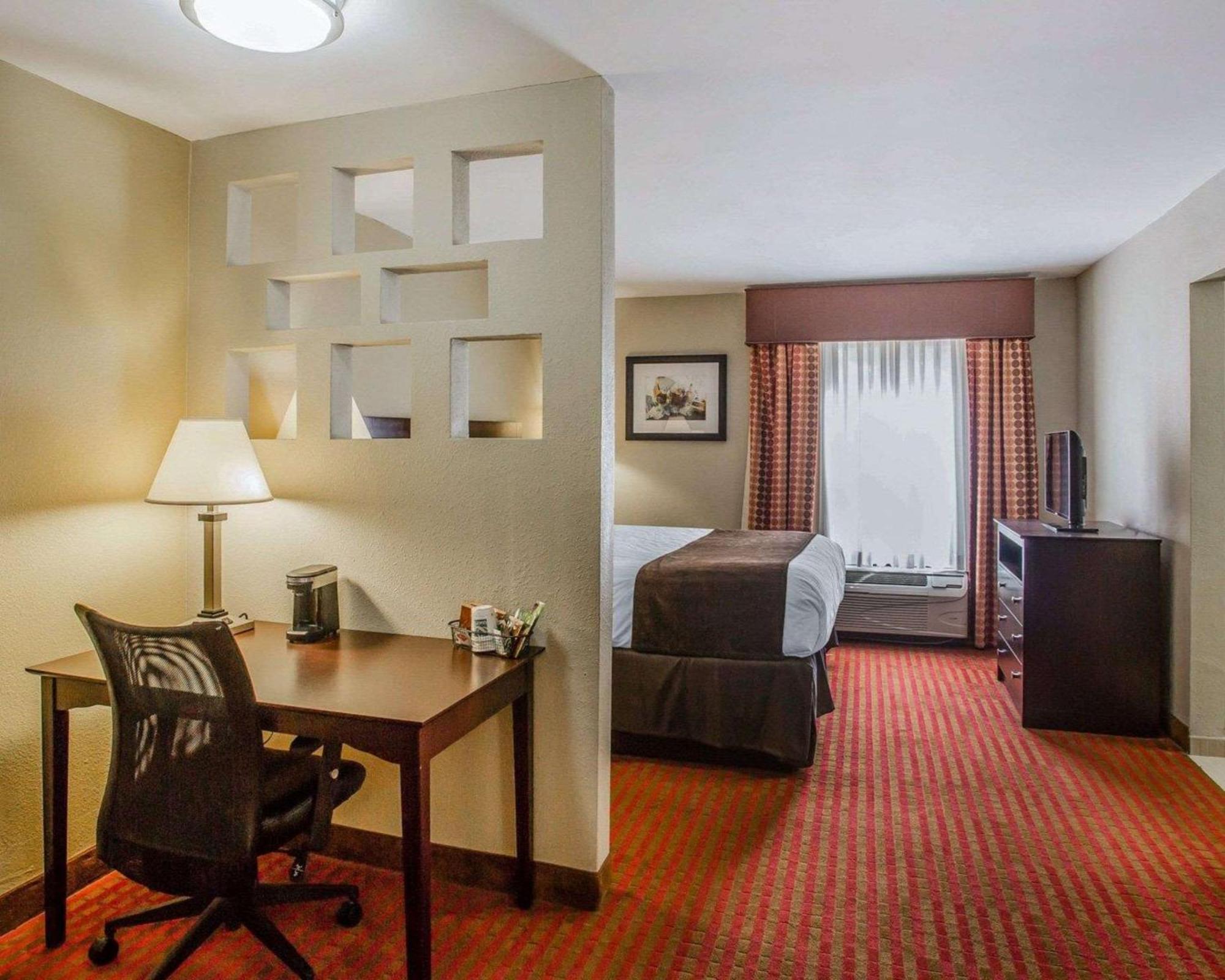 King Suite Accessible or Non-Smoking