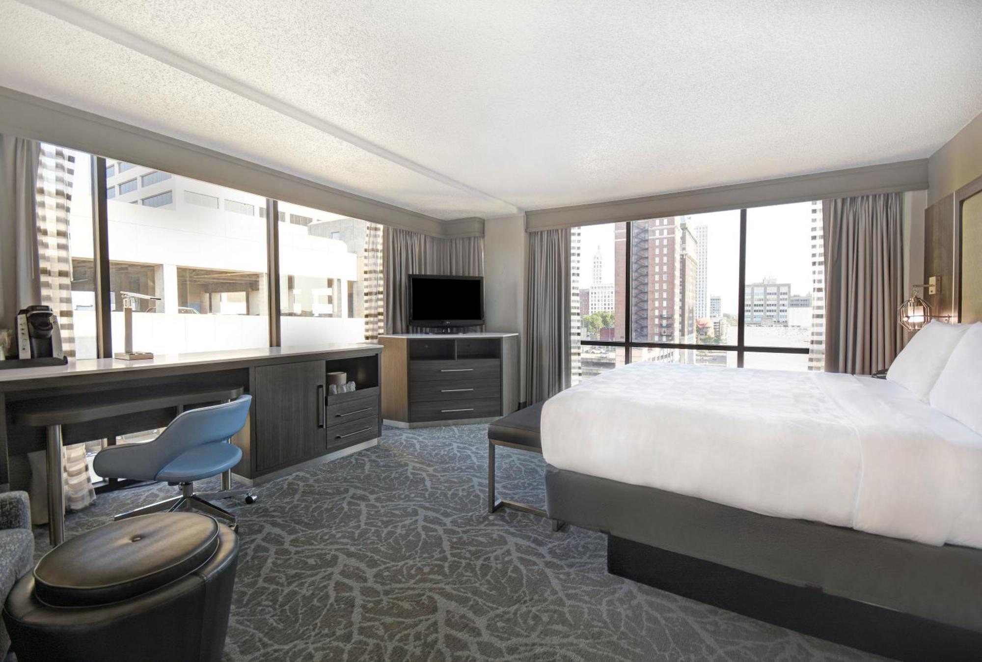 Premium King Room