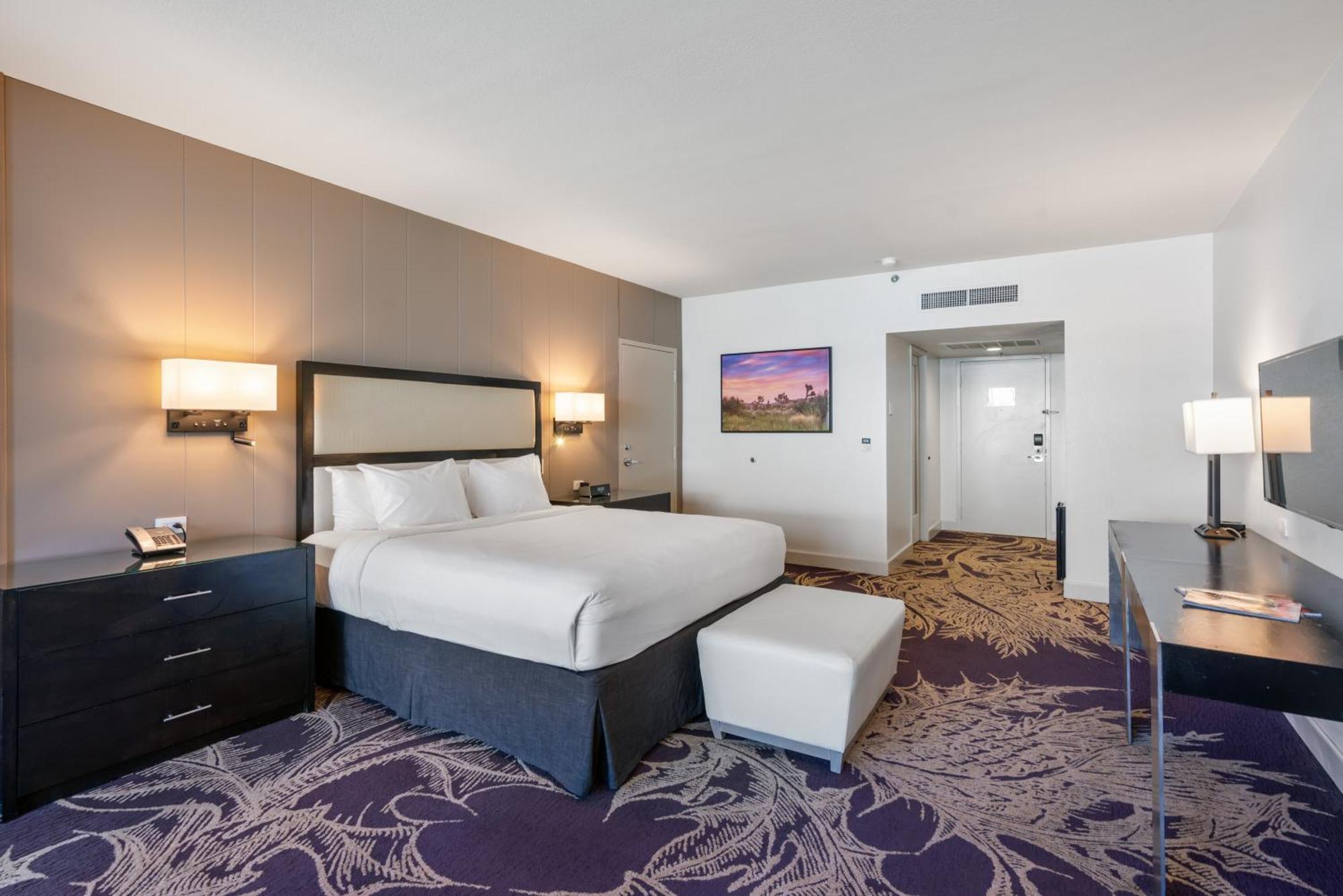 Standard King Room,1605393354:JPEG
