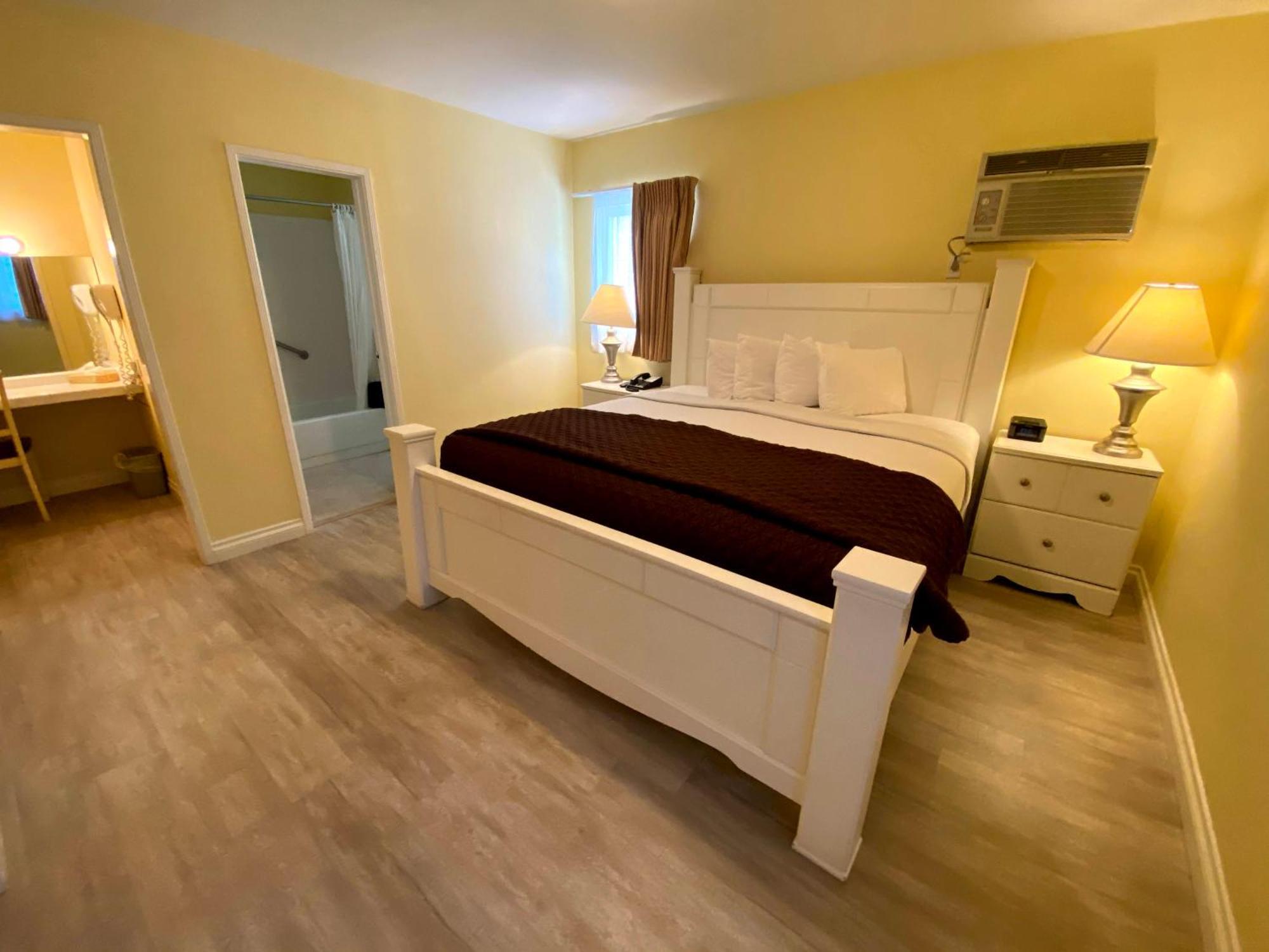 Deluxe King Room Two King Beds