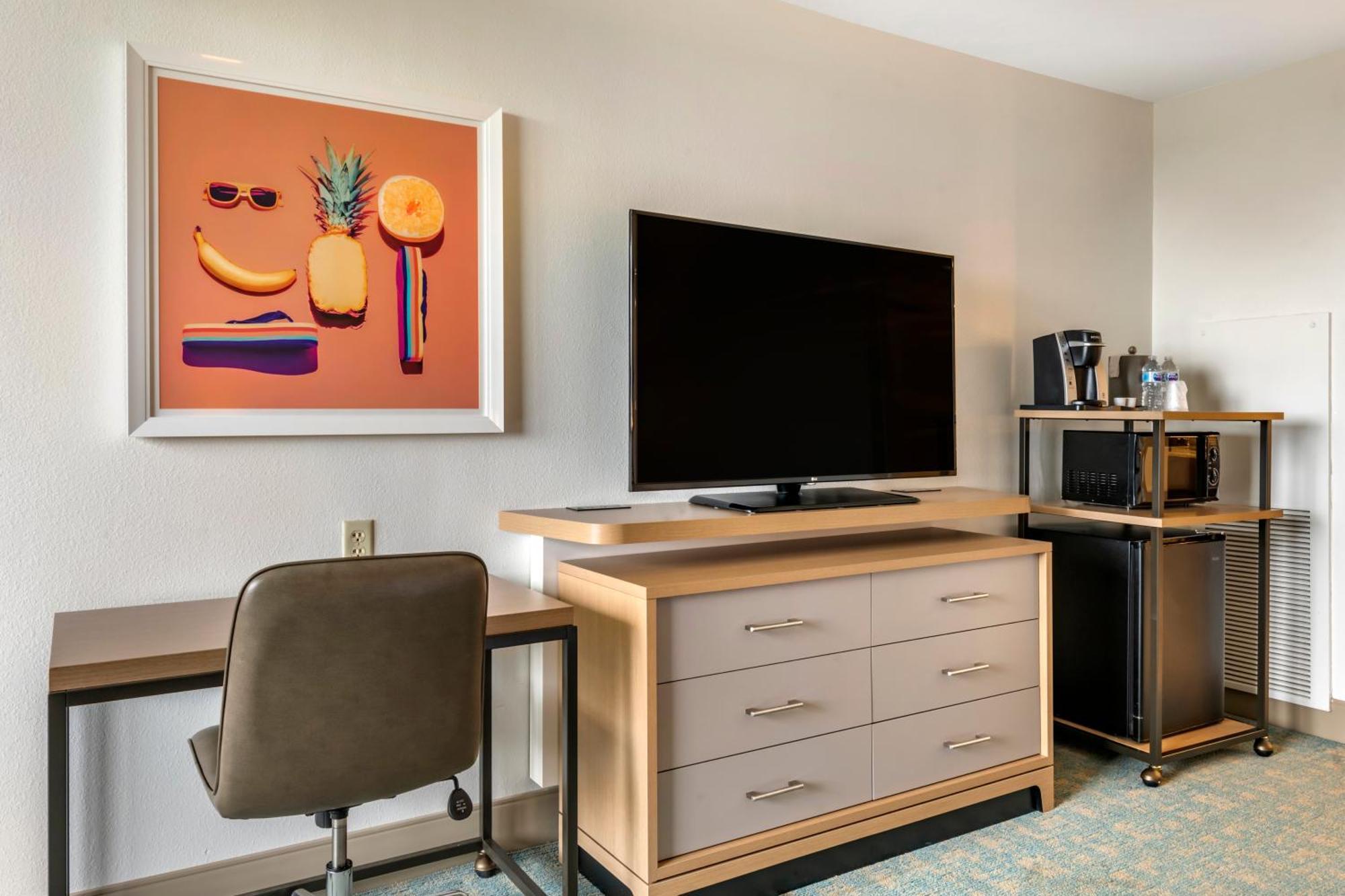 Standard King Room
