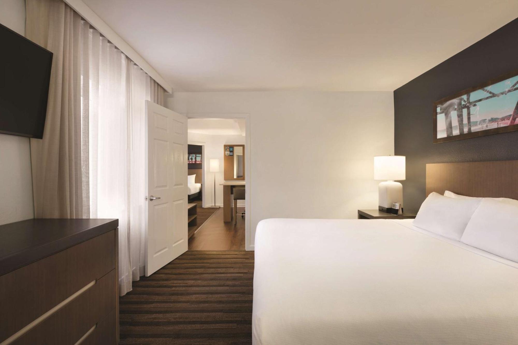 Two-Bedroom King Suite Two King Beds