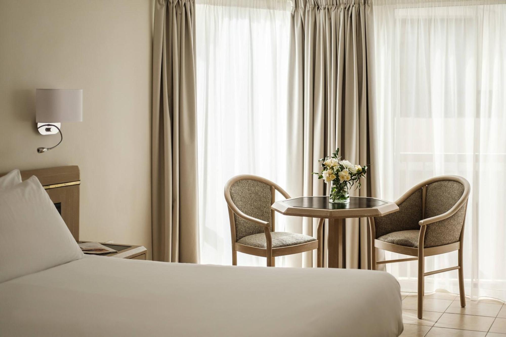 Standard Double or Twin Room,1435587403:JPEG