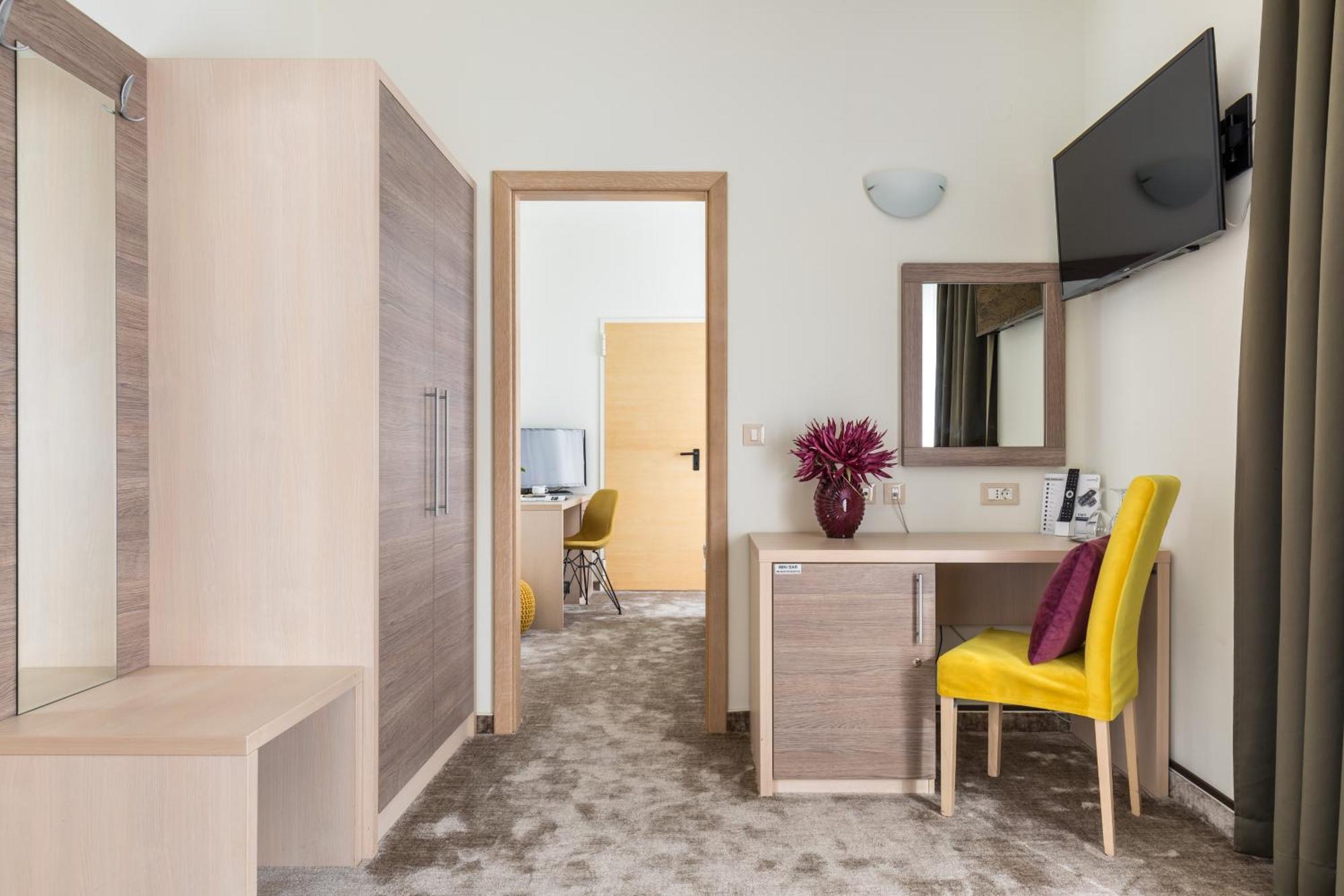 Standard Family Room