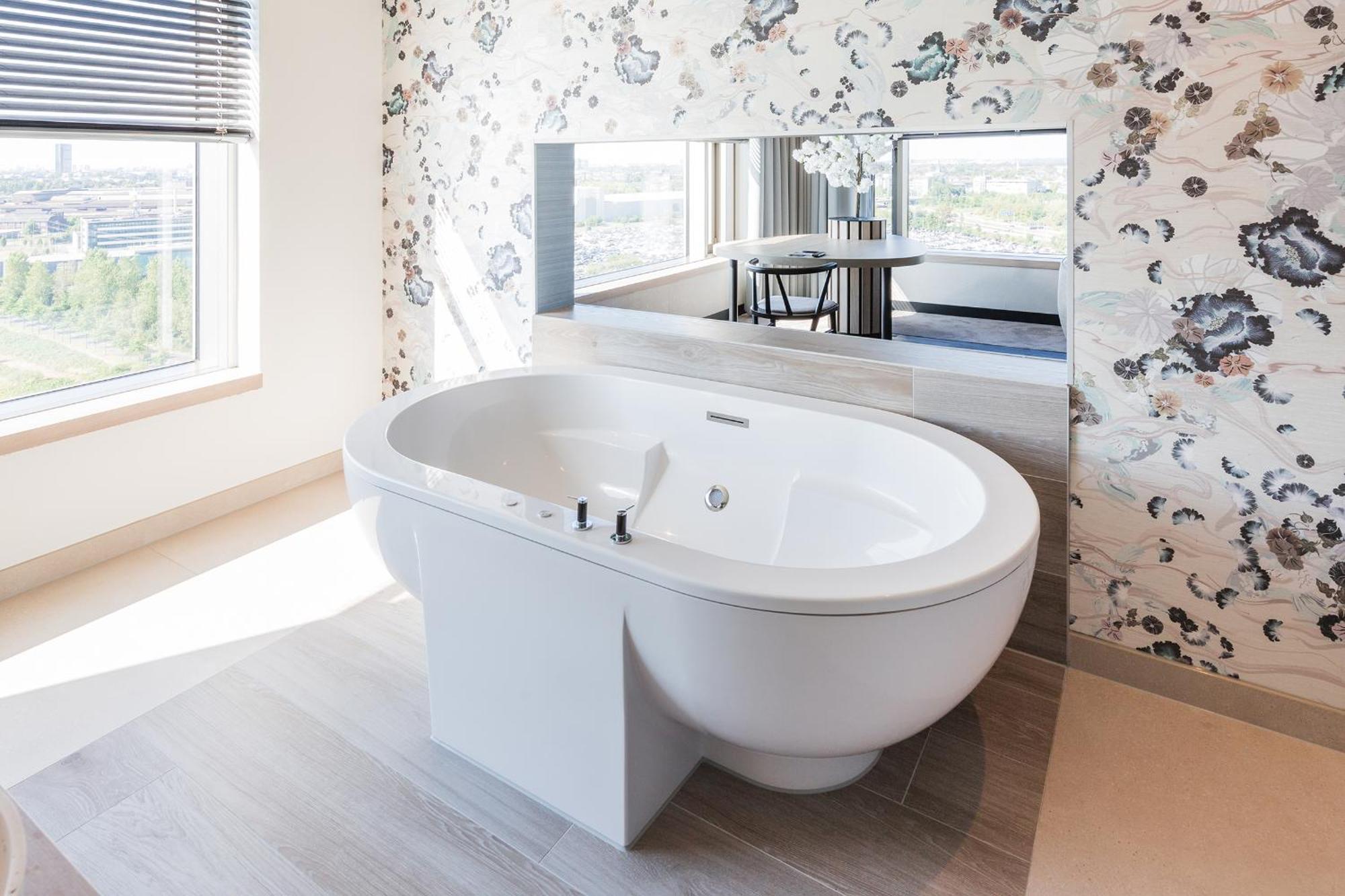 Suite Spa Bath