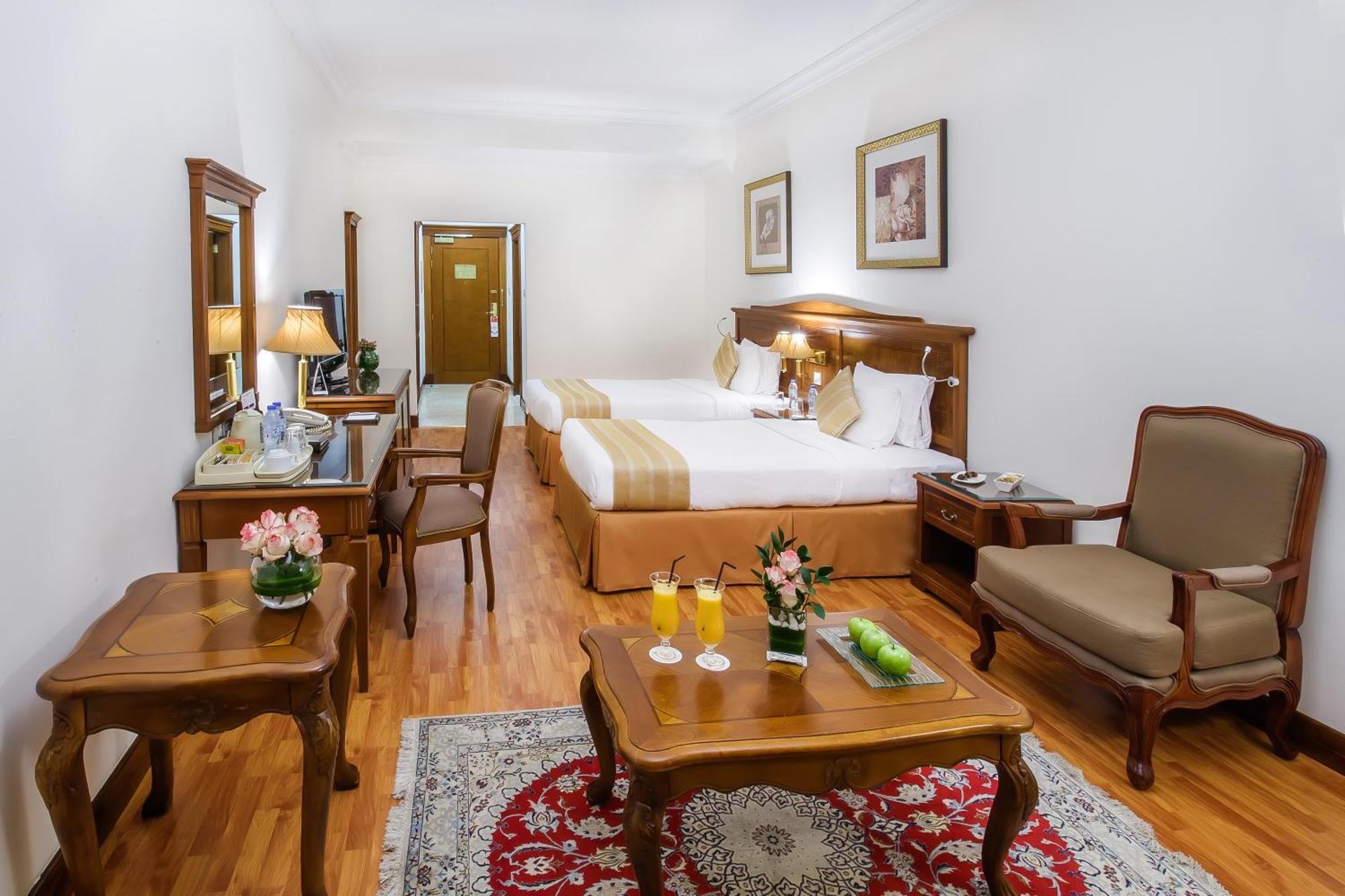 Deluxe Room F&B