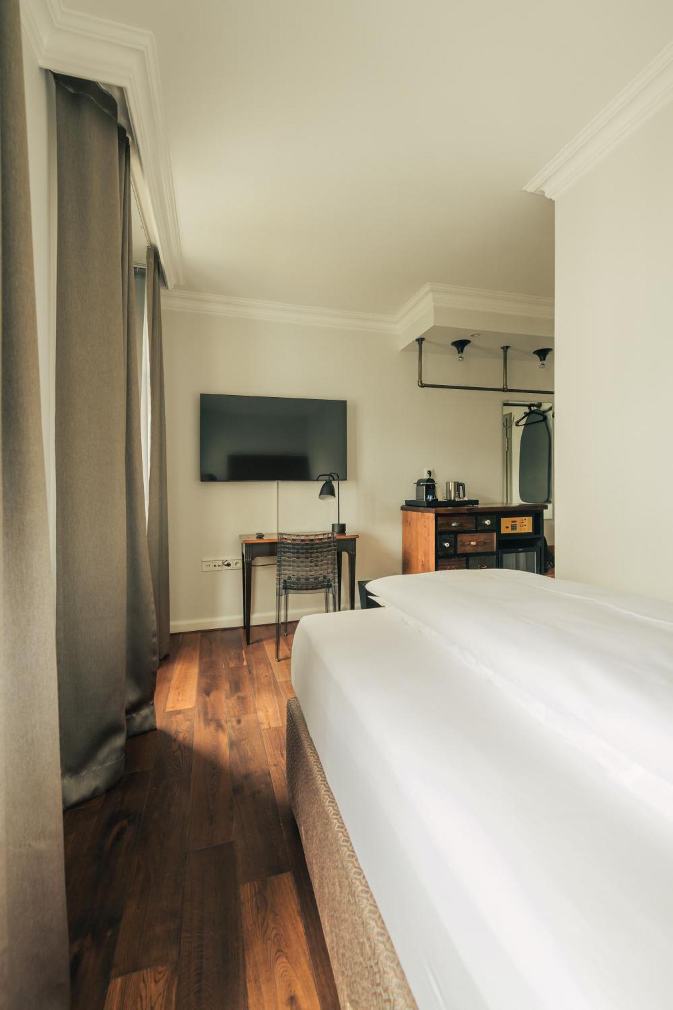 Compact Room Single
