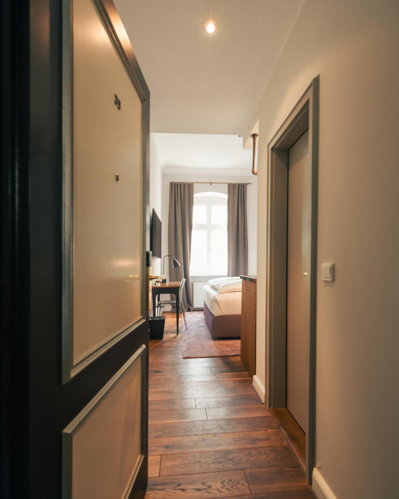 Original Room,1153656027:JPEG