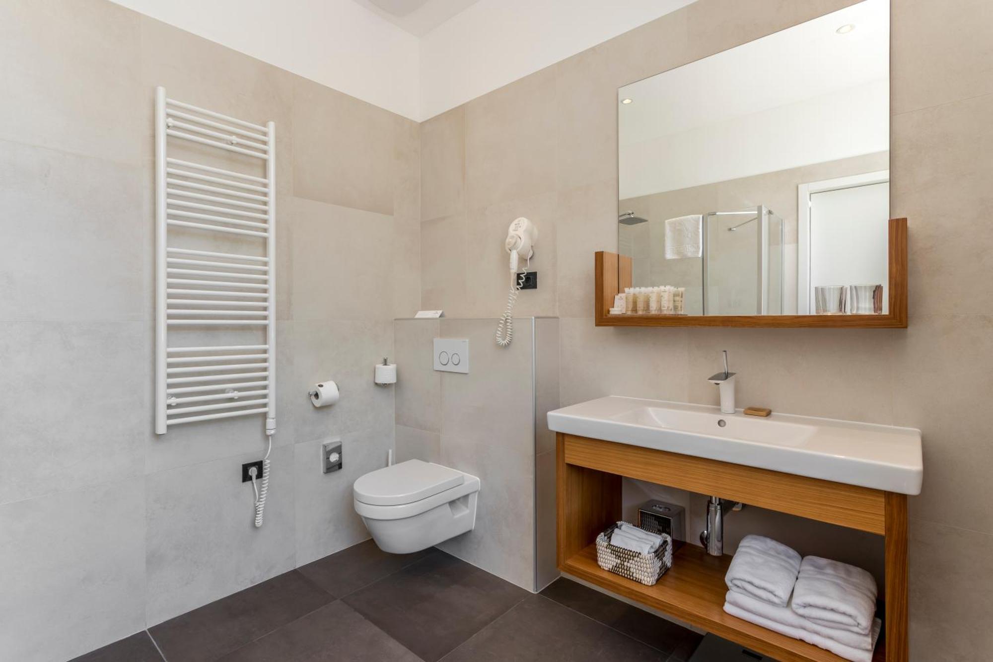 Superior Double Room City View Spa Access
