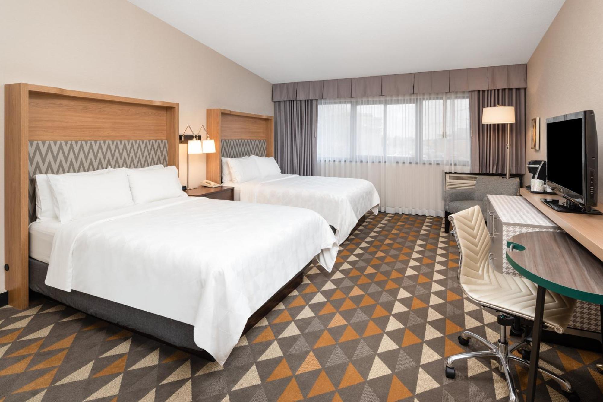 Standard Queen Room Two Queen Beds