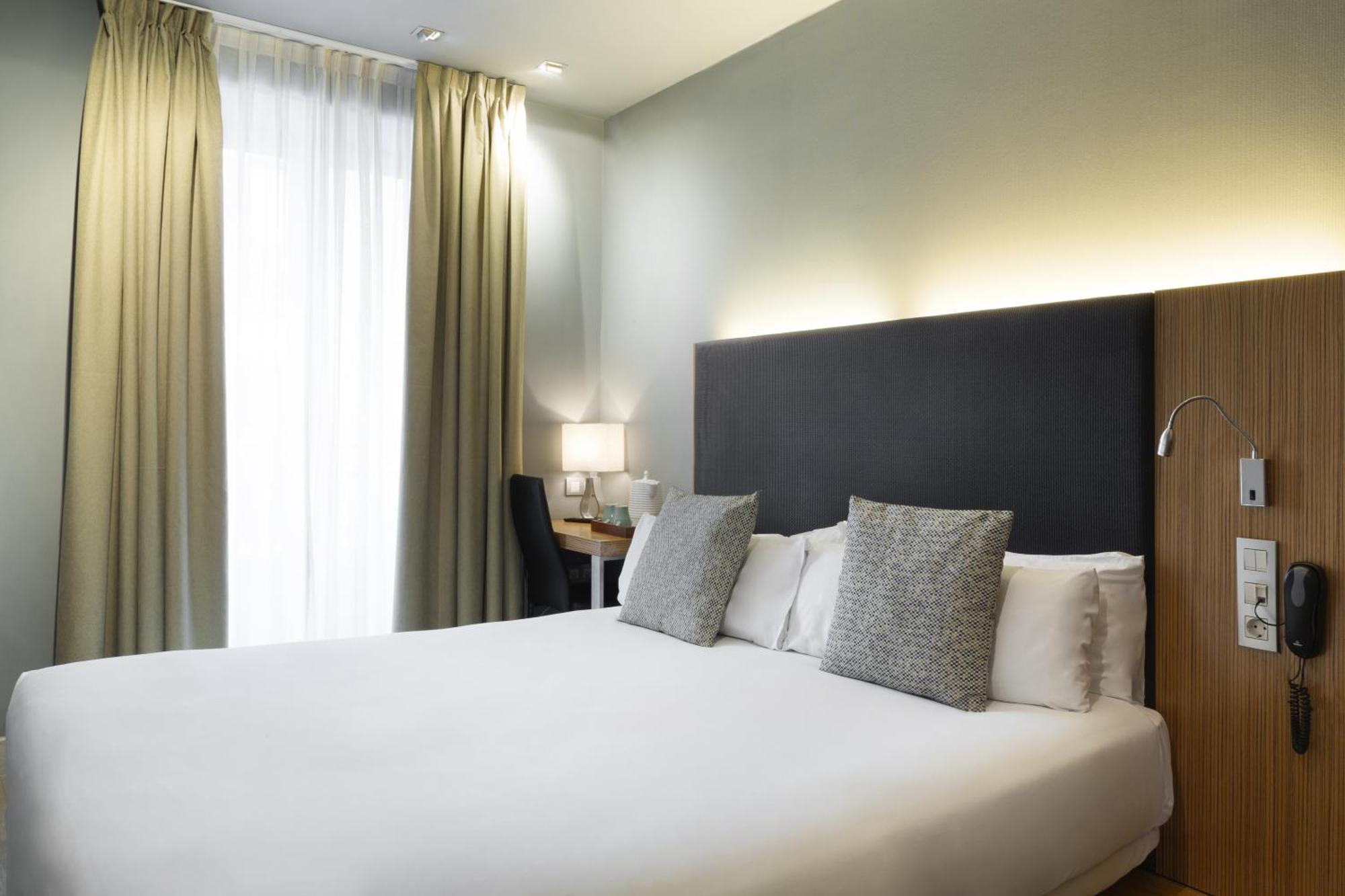 Double Room,1436285263:JPEG