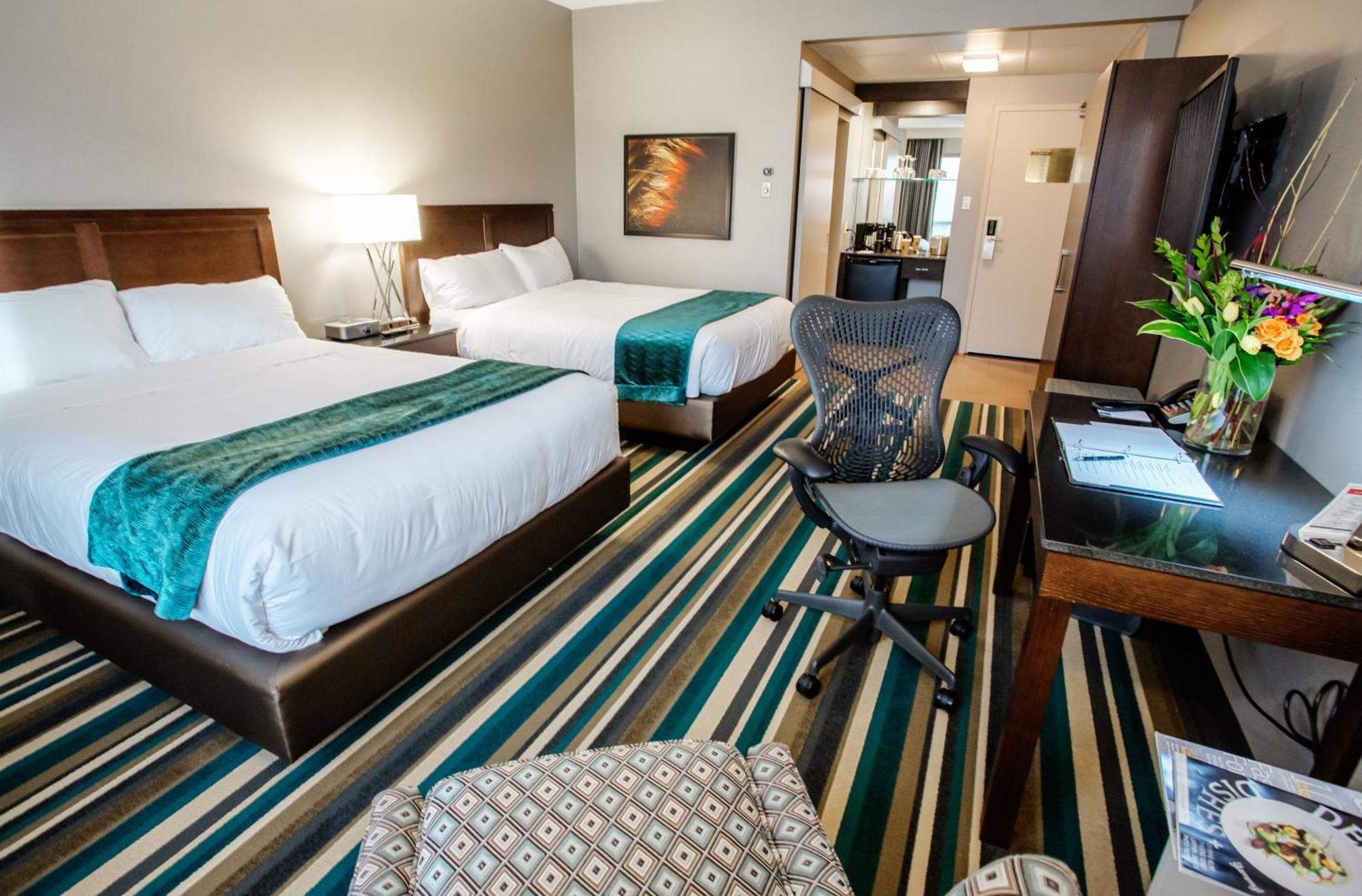 Signature Queen Room Two Queen Beds